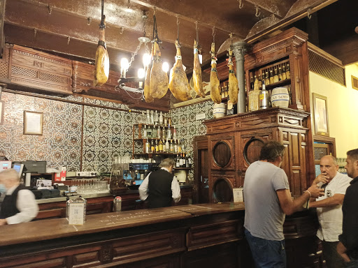 Bares ecuatorianos en Sevilla