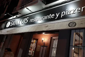 Pizzería San Luís image