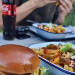 Photo n°1 de l'avis de Besser.i fait le 23/08/2023 à 17:17 sur le  Hillbilly’s Fast Food Trailer à Aarbergen