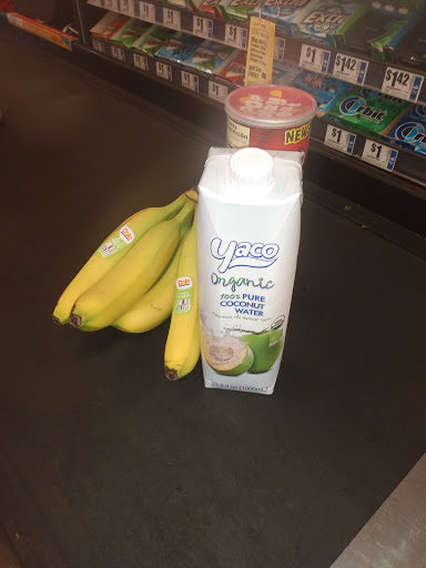 Grocery Store «H-E-B Grocery», reviews and photos, 2424 N 16th St, Orange, TX 77630, USA