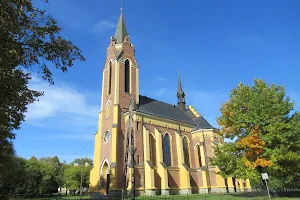 Kościół filialny pw. Wniebowzięcia NMP parafii św. Stanisława Biskupa w Lutowiskach image