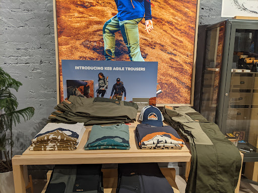 Outdoor Sports Store «Fjällräven Boston», reviews and photos, 304 Newbury St, Boston, MA 02115, USA