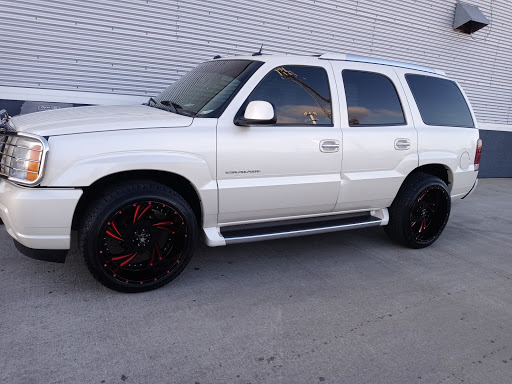 Auto Body Shop «Minooka Automotive», reviews and photos, 300 N Ridge Rd, Minooka, IL 60447, USA