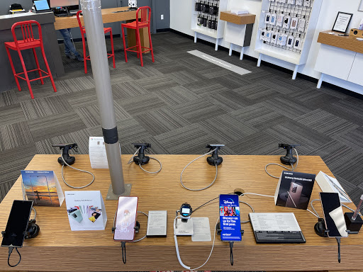 Cell Phone Store «Verizon Wireless TCC», reviews and photos, 1211 Blakeslee Blvd Dr E, Lehighton, PA 18235, USA