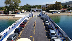 Foto von Agiokampos beach annehmlichkeitenbereich