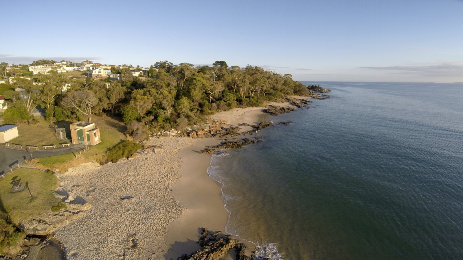 Eastmans Beach photo #8