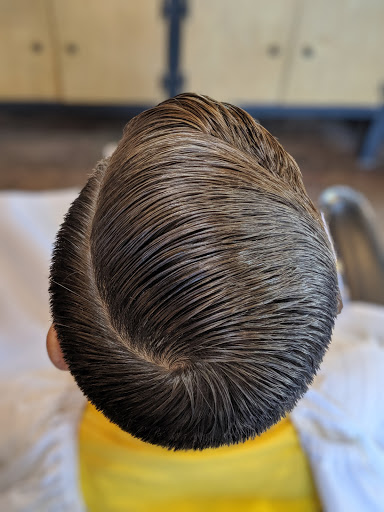 Barber Shop «Handsome Fellows Barber Shop», reviews and photos, 11770 Shelbyville Rd #103, Louisville, KY 40243, USA