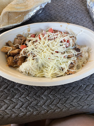 Mexican Restaurant «Chipotle Mexican Grill», reviews and photos, 4402 Montgomery Rd, Cincinnati, OH 45212, USA