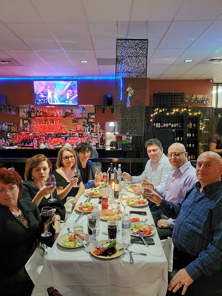 VillaVerdi Italian Restaurant 98125