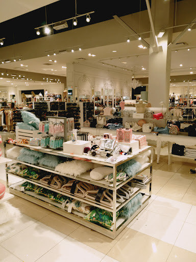 Clothing Store «Forever 21», reviews and photos, 450 Great Mall Dr, Milpitas, CA 95035, USA