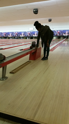 Bowling Alley «American Bowling Lanes», reviews and photos, 123 North St, Southbridge, MA 01550, USA