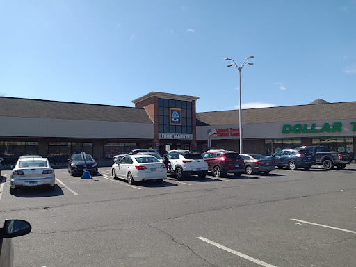 ALDI, 63 Newtown Rd, Danbury, CT 06810, USA, 