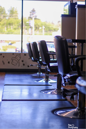 Beauty Salon «Maxwell Salon», reviews and photos, 10030 Silverdale Way NW, Silverdale, WA 98383, USA