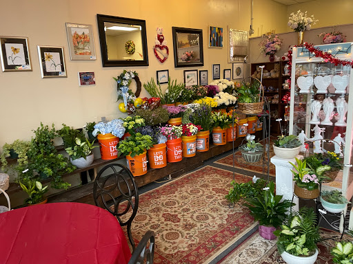 Florist «A Belvidere Florist and Gift Shop», reviews and photos, 638 Rogers St, Lowell, MA 01852, USA