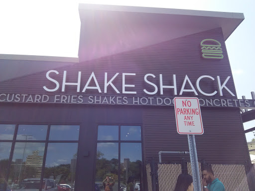 Shopping Mall «Cross County Shopping», reviews and photos, 8000 Mall Walk, Yonkers, NY 10704, USA