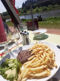 Plats et boissons du Restaurant La Maison du Lac à Yzeron - n°1