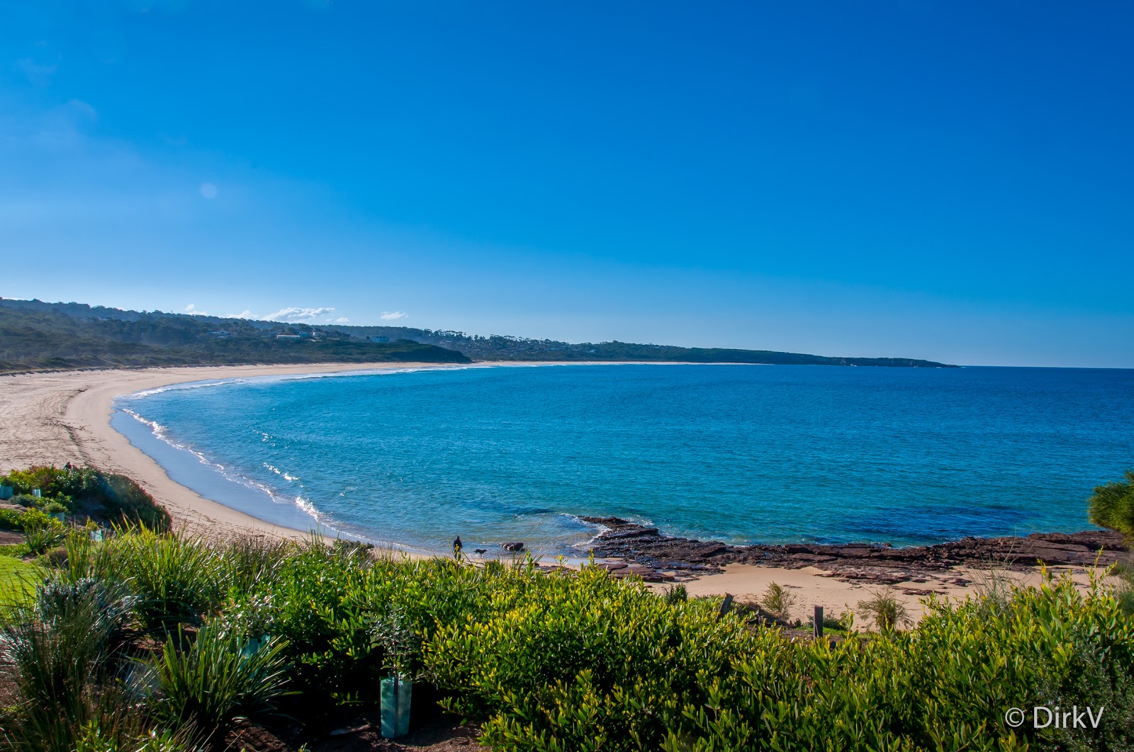 Foto de Short Point Beach - lugar popular entre os apreciadores de relaxamento