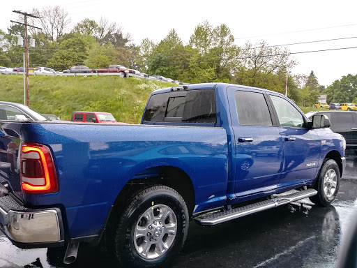 Car Dealer «Outten Chrysler Dodge Jeep RAM», reviews and photos, 16614 Pottsville Pike, Hamburg, PA 19526, USA