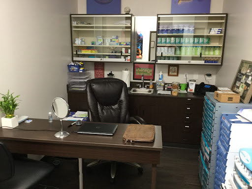 Optometrist «Dr. Andrew S. Miller, O.D.», reviews and photos, 4000 Virginia Beach Blvd #116, Virginia Beach, VA 23452, USA