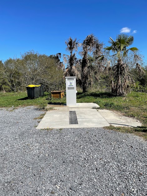 Aire CAMPING-CAR PARK Montfort