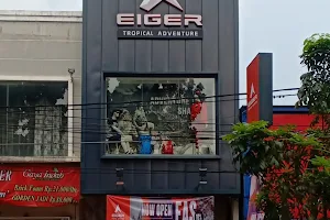 EIGER Adventure Store Bintaro Tangerang Selatan image