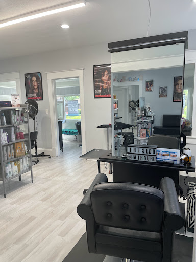 Hair Salon «Beauty Bar Salon & Spa», reviews and photos, 12950 E Colonial Dr, Orlando, FL 32826, USA
