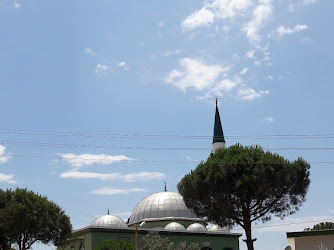 Armutçuk Cami