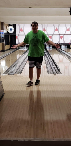 Bowling Alley «Strike City Lanes Bowling Center», reviews and photos, 1170 OR-99, Eugene, OR 97402, USA