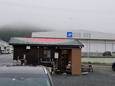 たろうの浜小屋「すいか」
