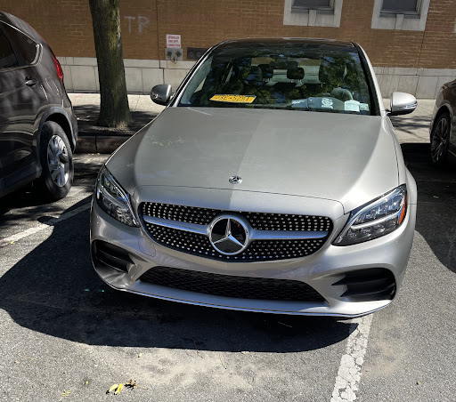 Mercedes Benz Dealer «Mercedes-Benz Manhattan», reviews and photos, 770 11th Ave, New York, NY 10019, USA