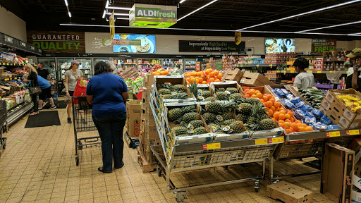 Supermarket «ALDI», reviews and photos, 2505 N Hwy 67, Florissant, MO 63033, USA