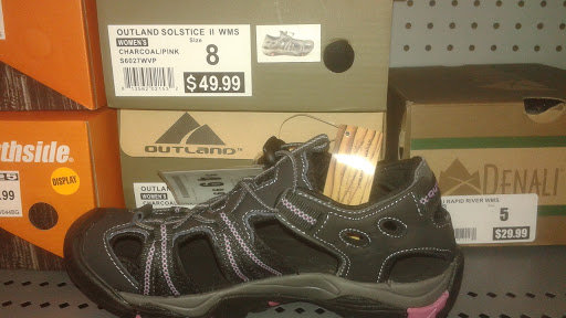 Sporting Goods Store «Big 5 Sporting Goods - Sacramento (Citrus Height)», reviews and photos, 7833 Greenback Ln, Citrus Heights, CA 95610, USA