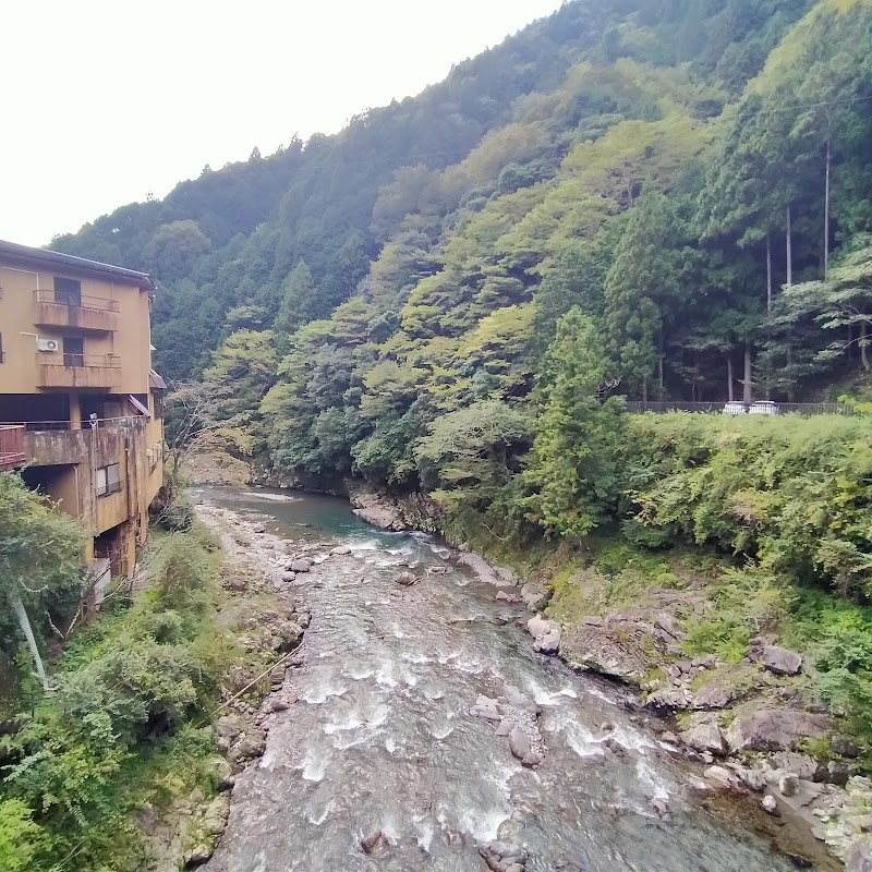 龍神温泉無料駐車場