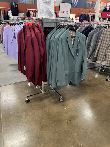 Clothing Store «K&G Fashion Superstore», reviews and photos, 4009 W Airport Fwy, Irving, TX 75062, USA