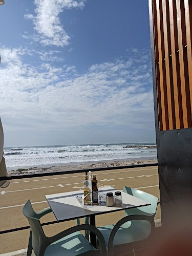 Avaliações doMarcelino Beach Club em Almada - Restaurante