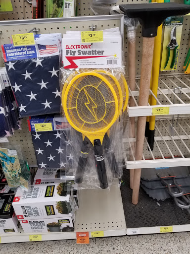 Hardware Store «Harbor Freight Tools», reviews and photos, 2658 Peters Creek Pkwy, Winston-Salem, NC 27127, USA