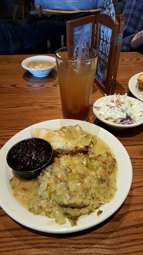 American Restaurant «Cracker Barrel Old Country Store», reviews and photos, 18531 N Creek Dr, Tinley Park, IL 60477, USA