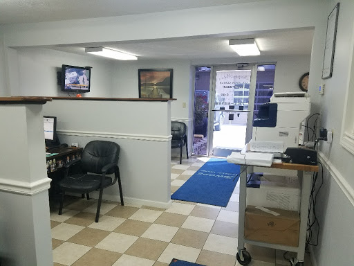 Auto Body Shop «Swope Collision Center and Body Shop», reviews and photos, 1102 N Dixie Hwy, Elizabethtown, KY 42701, USA