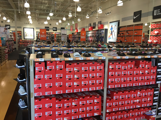 Shoe Store «Rack Room Shoes», reviews and photos, 10984 Parkside Dr, Knoxville, TN 37934, USA
