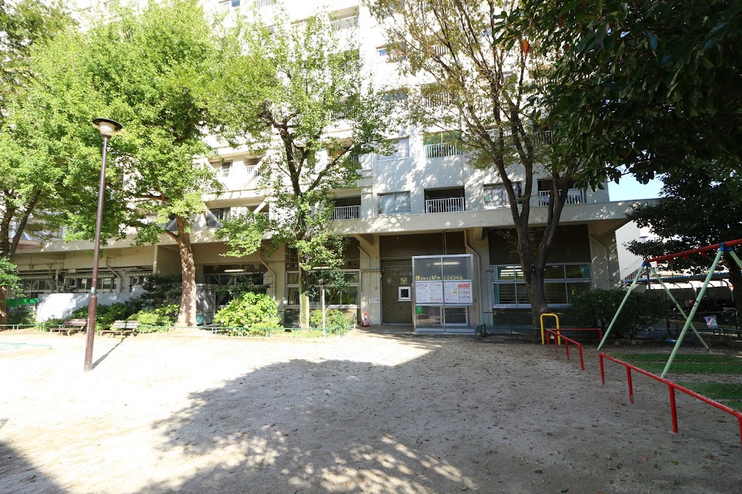 堀ノ内東児童館 市内で杉並区
