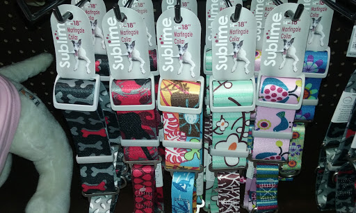 Pet Supply Store «Premier Pet Supply», reviews and photos, 63 W Auburn Rd, Rochester Hills, MI 48307, USA