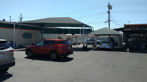 Brotman Boulevard Hand Car Wash en Los Angeles