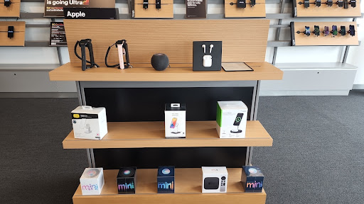 Cell Phone Store «Verizon», reviews and photos, 1489 W Pipeline Rd, Hurst, TX 76053, USA