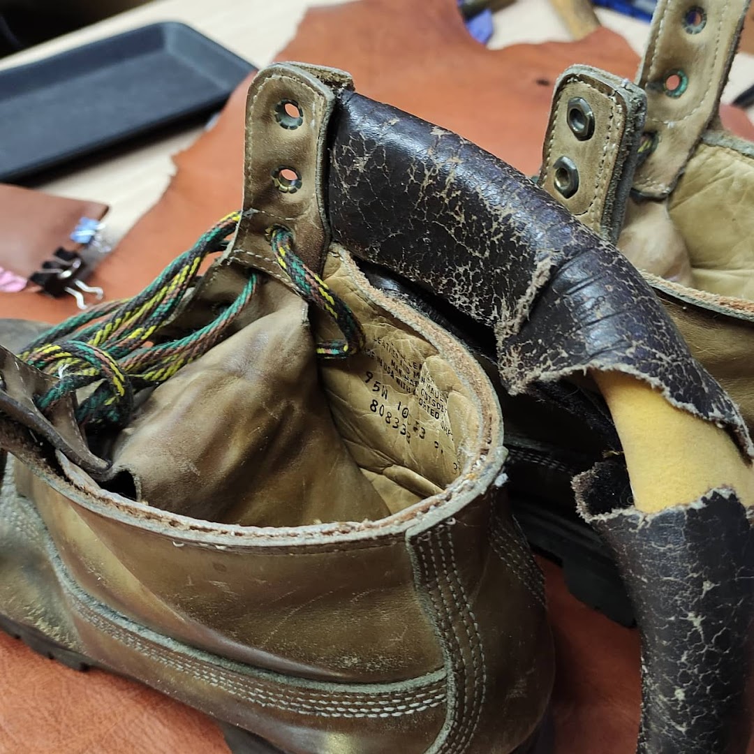 Reparación de Calzado , copia de llaves y afilados El Taller de Teo