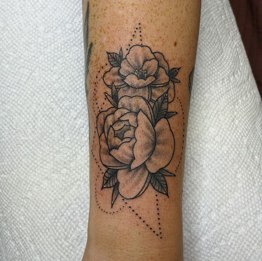 Tattoo Shop «Trilogy Tattoo Co», reviews and photos, 701 Lynnhaven Pkwy, Virginia Beach, VA 23452, USA