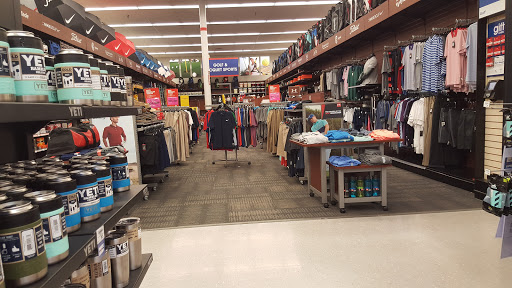Sporting Goods Store «Academy Sports + Outdoors», reviews and photos, 1101 W Arbrook Blvd, Arlington, TX 76015, USA