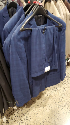 Clothing Store «K&G Fashion Superstore», reviews and photos, 77 Willowbrook Blvd Suite 81, Wayne, NJ 07470, USA