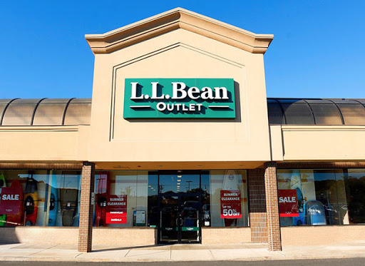 L.L. Bean Outlet, 560 Boston Post Rd, Orange, CT 06477, USA, 