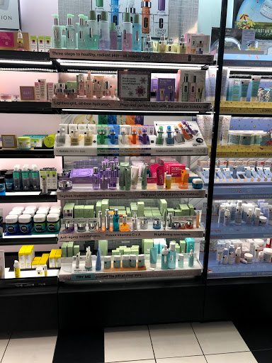 Cosmetics Store «SEPHORA», reviews and photos, 19575 Biscayne Blvd #669, Aventura, FL 33180, USA
