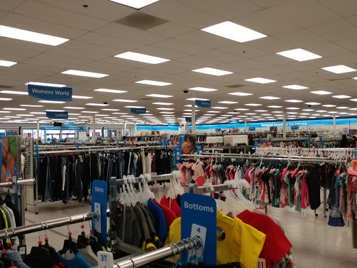 Clothing Store «Ross Dress for Less», reviews and photos, 2180 MacArthur Rd, Whitehall, PA 18052, USA